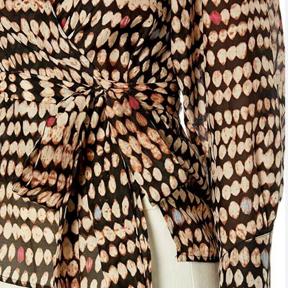 NEVER WORN with Tags BCBG MAX AZRIA SANDY DOTS WRAP TOP SIZE XS - Picture 5 of 7